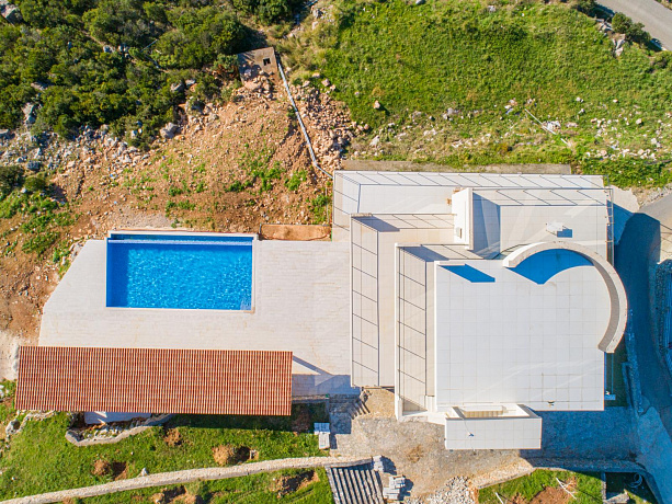 An exclusive villa with wonderful sea view in Krimovica